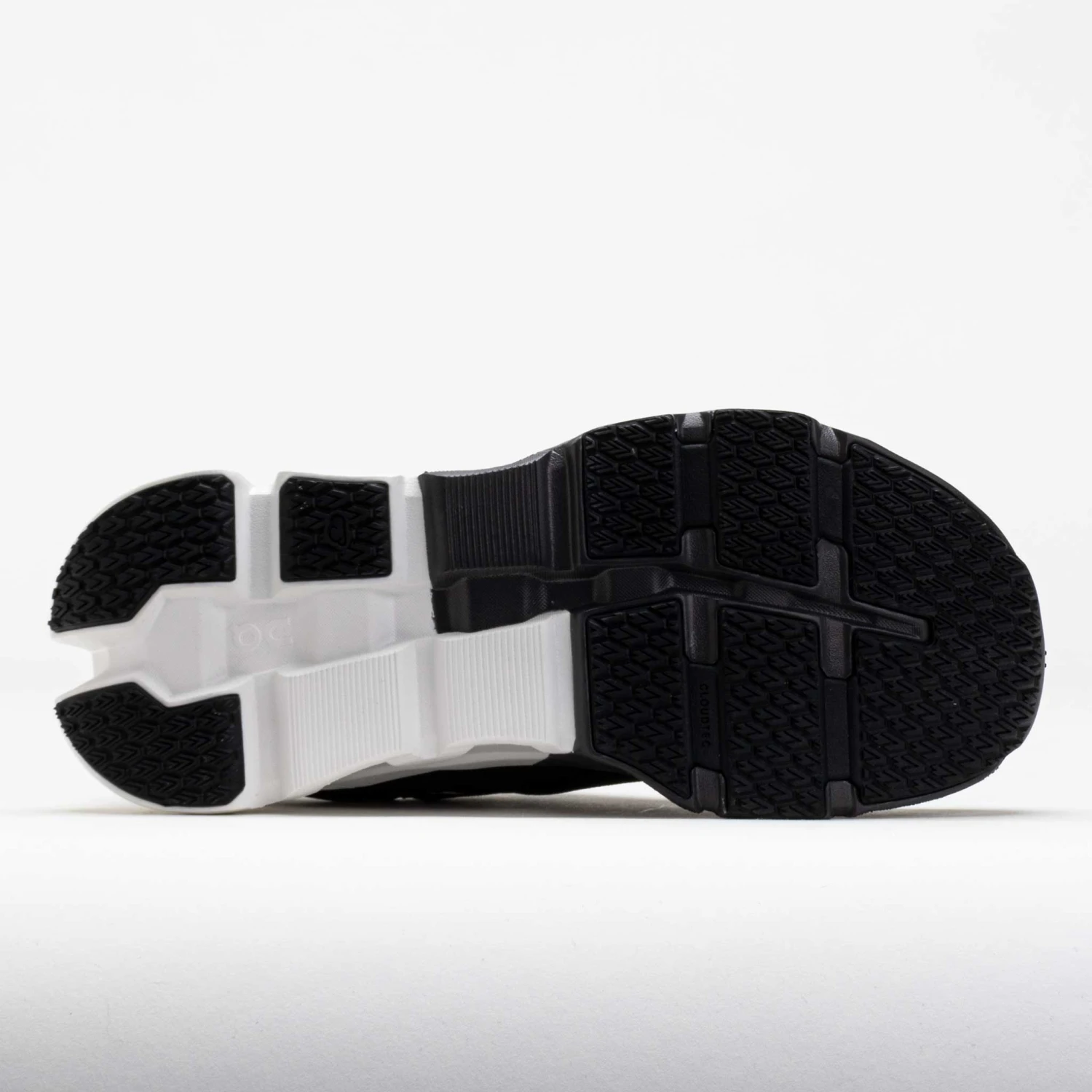 On Running On Cloudflyer 5 Women's Black/White 4 On Running On Cloudflyer 5 Women's Black/White - Image 4