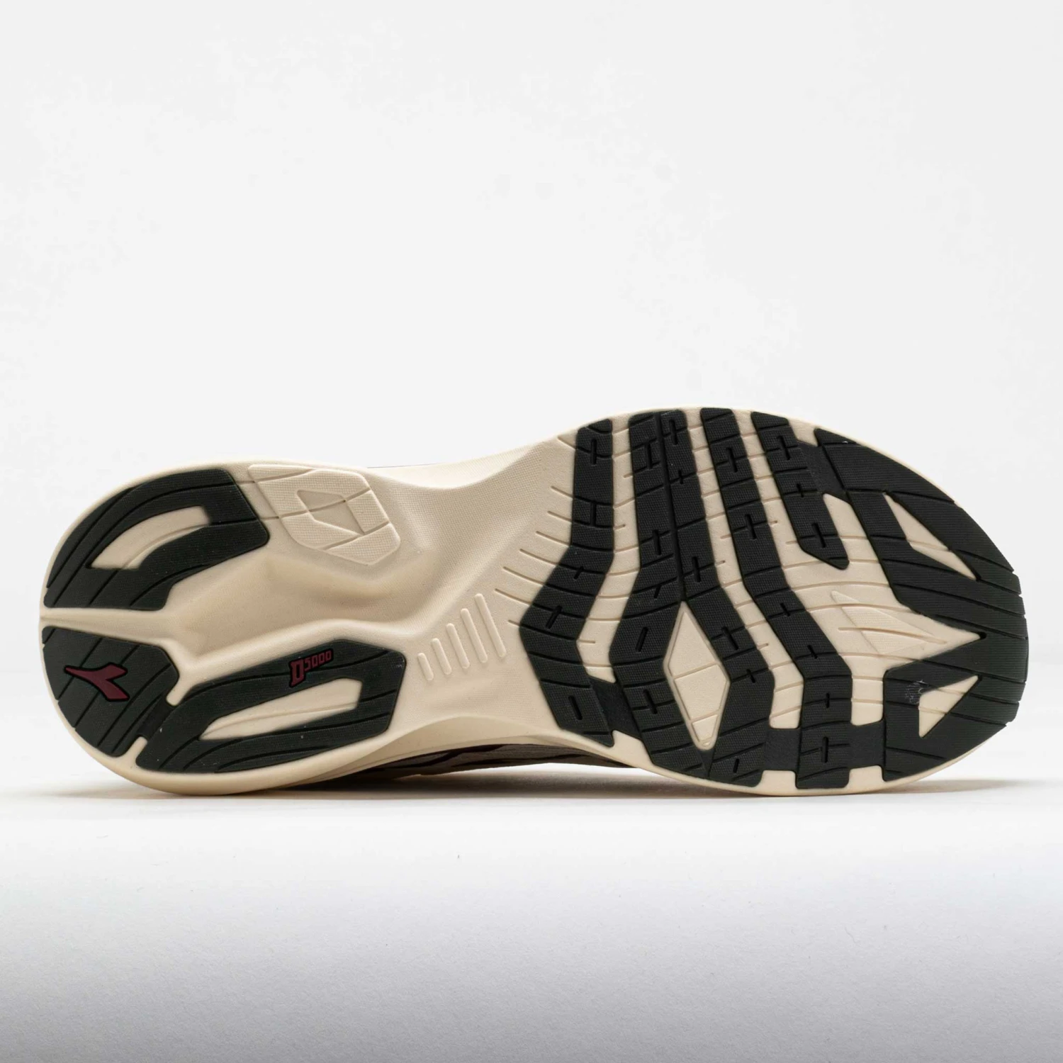 Diadora Nucleo 2 Men's Whisper White/Maroon Banner 4 Diadora Nucleo 2 Men's Whisper White/Maroon Banner - Image 4