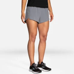 Brooks Chaser 3" Shorts Women's 28 Brooks Chaser 3" Shorts Women's -Holabird Sports Store 056657 017 1