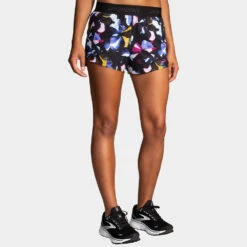 Brooks Chaser 3" Shorts Women's 22 Brooks Chaser 3" Shorts Women's -Holabird Sports Store 056657 056 1
