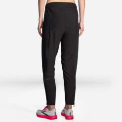 Brooks Shakeout Pant Women's 8 Brooks Shakeout Pant Women's -Holabird Sports Store 056803 001 2