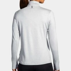Brooks Dash 1/2 Zip 2.0 Women's 19 Brooks Dash 1/2 Zip 2.0 Women's -Holabird Sports Store 057287 030 2