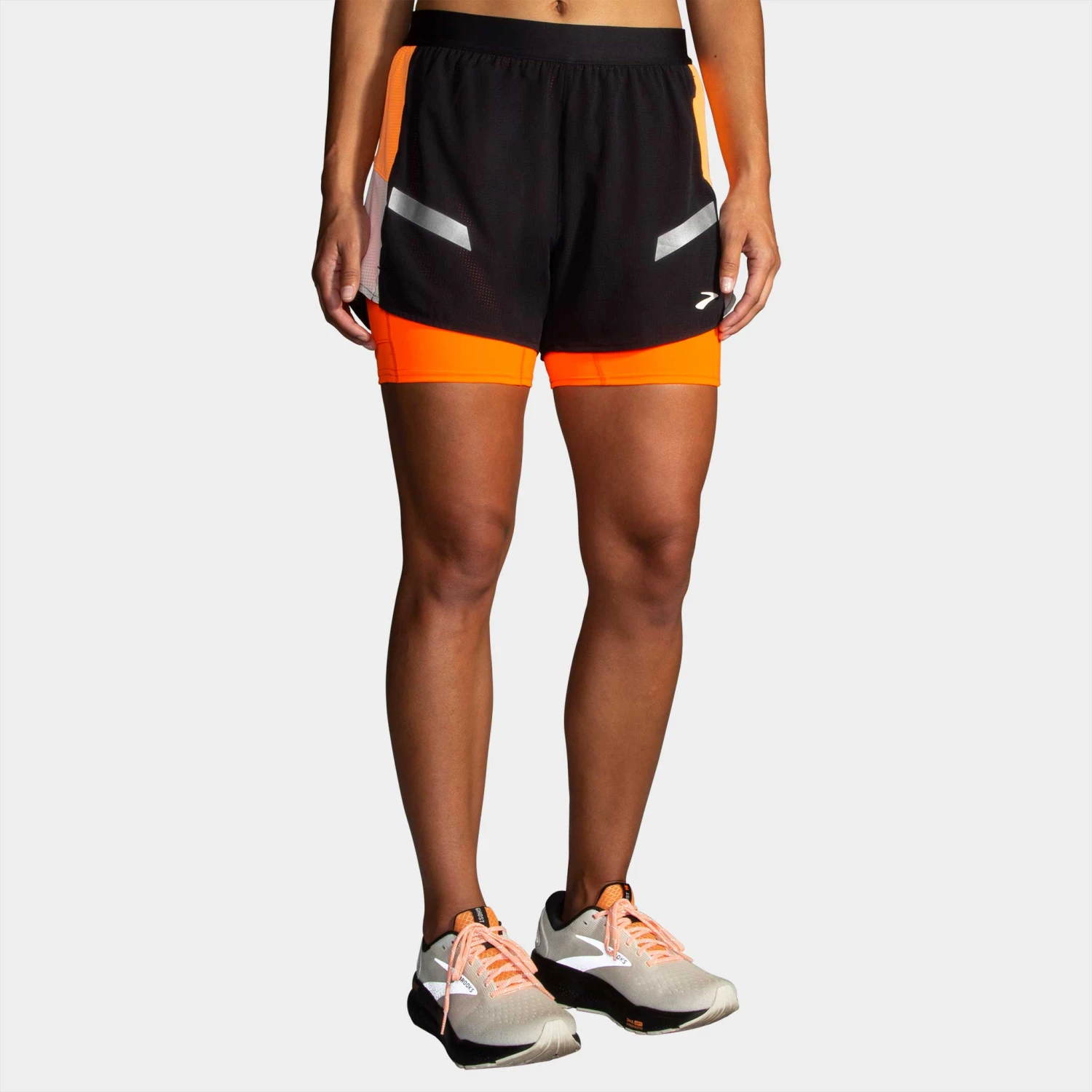 Brooks Run Visible 4" 2-in-1 Short 2.0 Women's 1 Brooks Run Visible 4" 2-in-1 Short 2.0 Women's