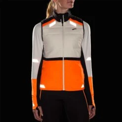 Brooks Run Visible Insulated Vest 2.0 Women's -Holabird Sports Store 057726 167 3