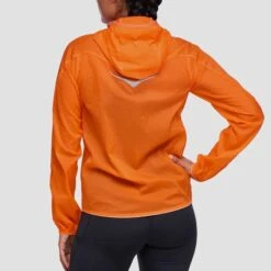 HOKA Skyflow Reflective Jacket Women's 3 HOKA Skyflow Reflective Jacket Women's -Holabird Sports Store 057742 etn 2