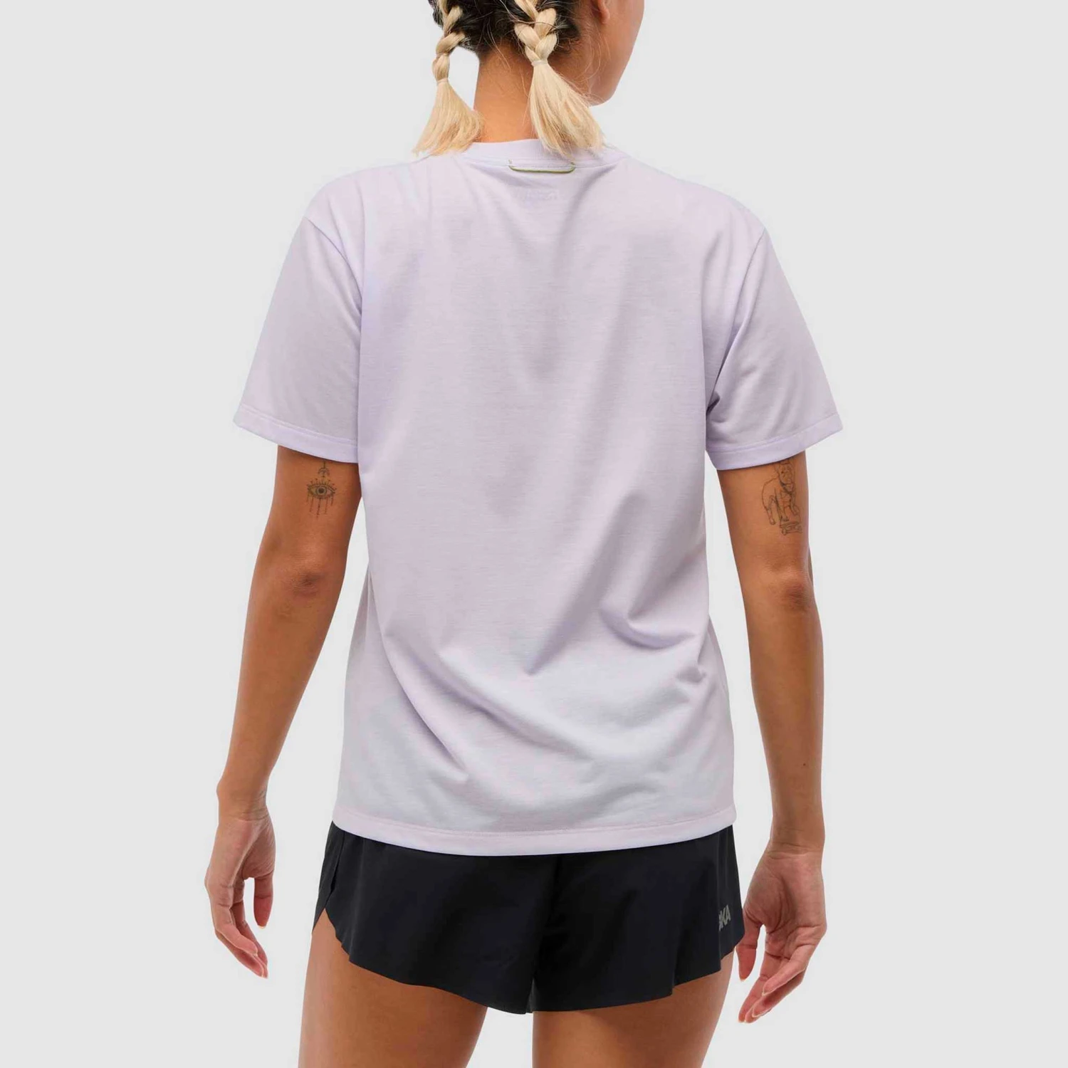 HOKA Global Run Day Tech Tee Women's 2 HOKA Global Run Day Tech Tee Women's - Image 2