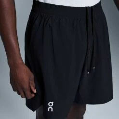 On Running On 7" Core Shorts Men's -Holabird Sports Store 057900 553 3