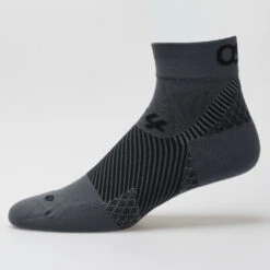 OS1st FS4 Plantar Fasciitis Quarter Socks -Holabird Sports Store 080476 gry 1