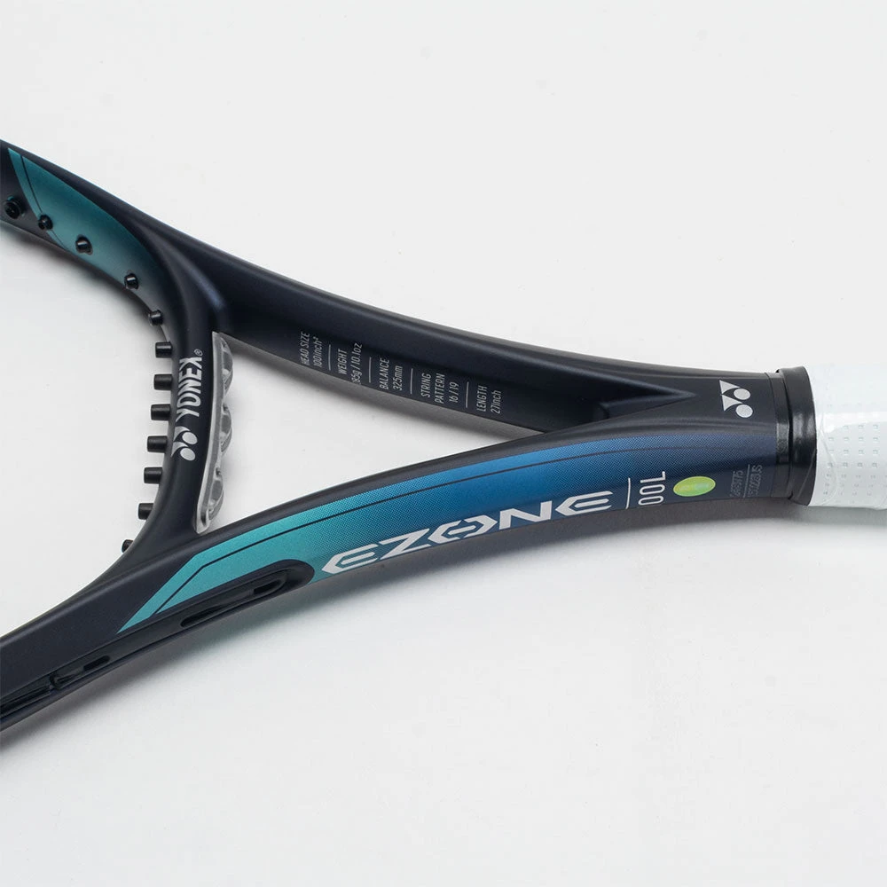 Yonex EZONE 100L 285g Sky Blue (7th Gen) 4 Yonex EZONE 100L 285g Sky Blue (7th Gen) - Image 4