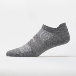 Feetures High Performance Ultra Light Cushion No Show Tab Socks -Holabird Sports Store 650365 hea 1