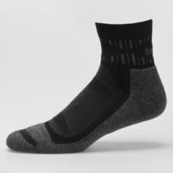 Balega Blister Resist Quarter Socks -Holabird Sports Store 651019 300 1