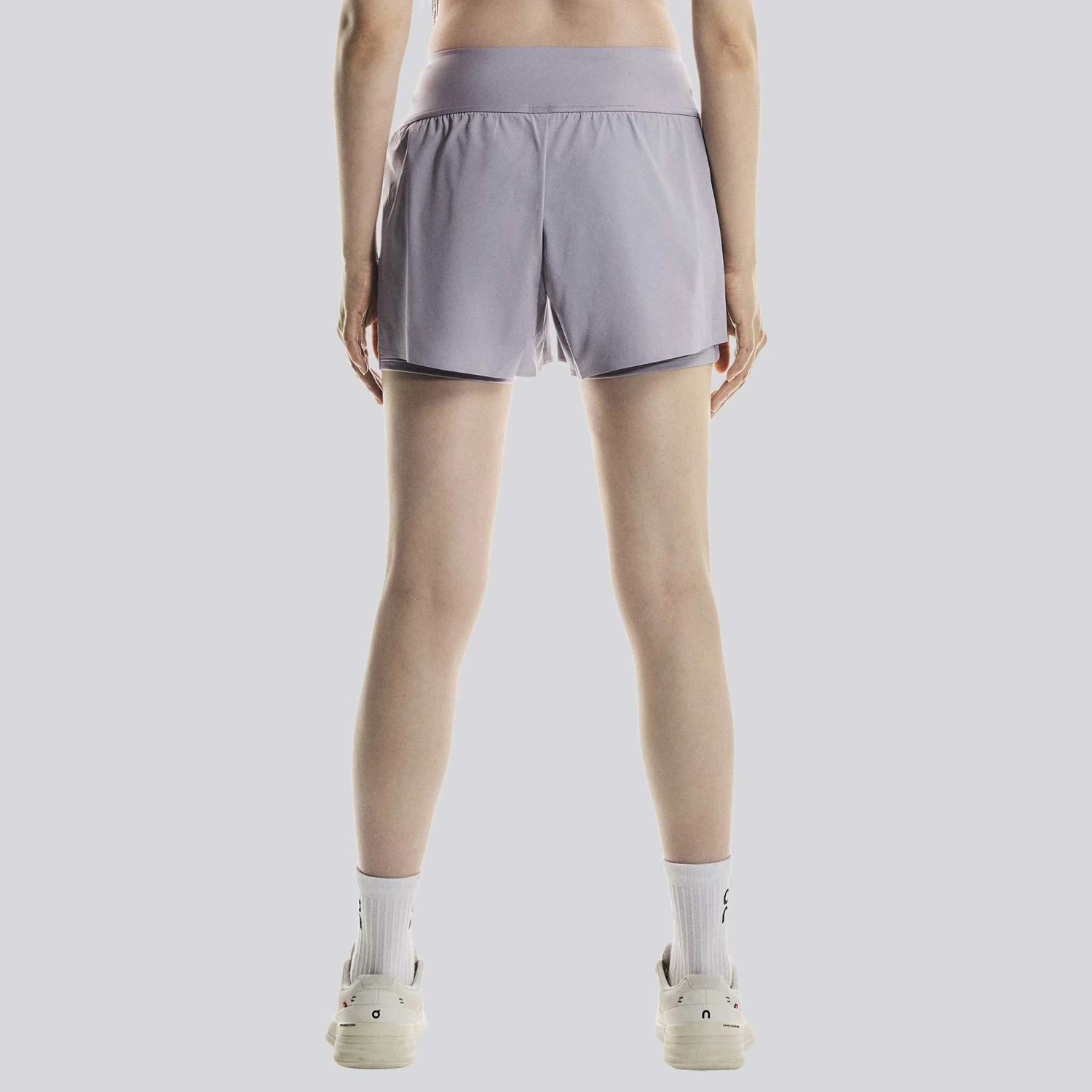 On Running On Court Shorts 2025 Women's 4 On Running On Court Shorts 2025 Women's - Image 4